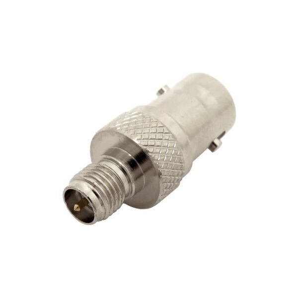 D2N Female BNC to Female SMA (Reverse polarity) Adaptor Main image